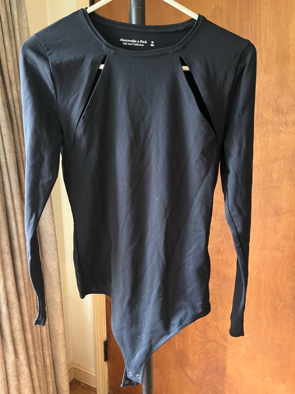 Abercrombie & Fitch Black Cutout Long-Sleeve Bodysuit - Picture 2 of 5